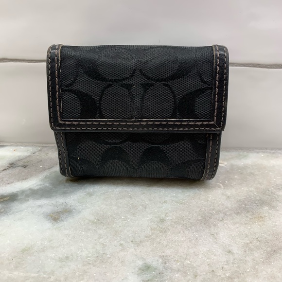 Black Vintage Coach Wallet - Picture 2 of 5